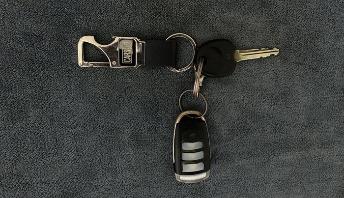 2018 Hyundai Eon MAGNA +, Petrol, Manual, 21,435 km, Key Close Up