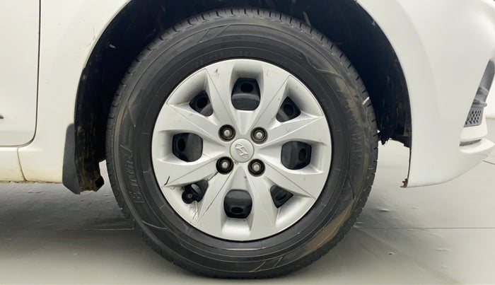 2018 Hyundai Elite i20 MAGNA EXECUTIVE 1.2, CNG, Manual, 78,662 km, Right Front Wheel