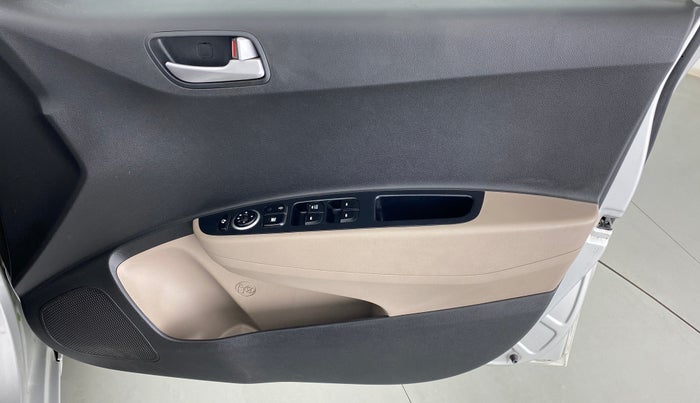 2015 Hyundai Grand i10 ASTA AT 1.2 KAPPA VTVT, Petrol, Automatic, 69,180 km, Driver Side Door Panels Control