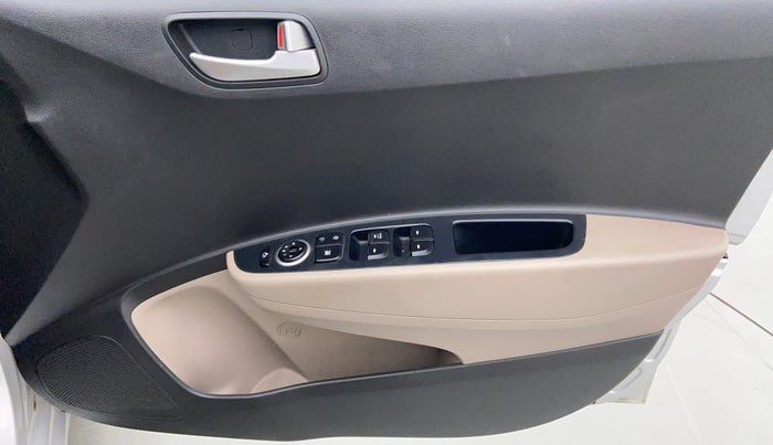 2015 Hyundai Grand i10 SPORTZ 1.2 KAPPA VTVT, Petrol, Manual, 18,536 km, Driver Side Door Panels Control