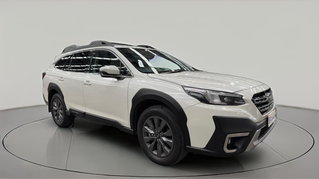 2023 Subaru Outback AWD, Automatic, 40005 km, Right Front Diagonal (45- Degree) View