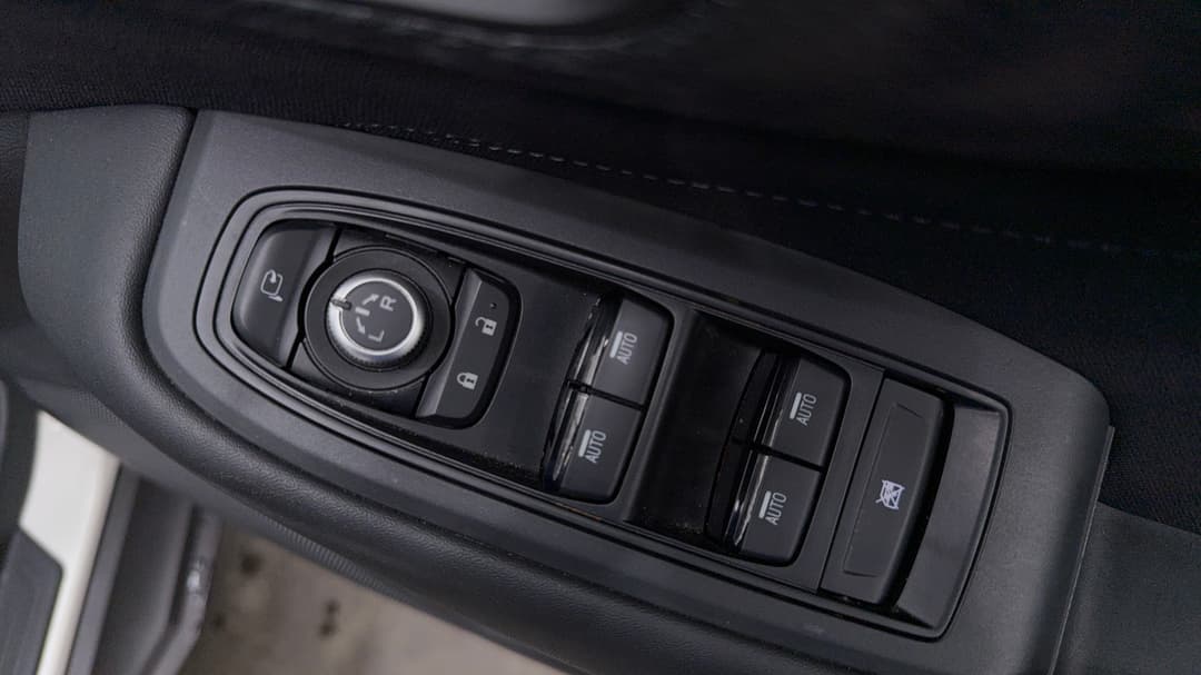2023 Subaru Outback AWD, Automatic, 40005 km, Drivers Side Door Panel Controls