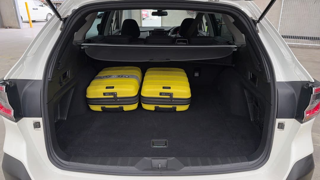 2023 Subaru Outback AWD, Automatic, 40005 km, Boot Inside View with Luggage