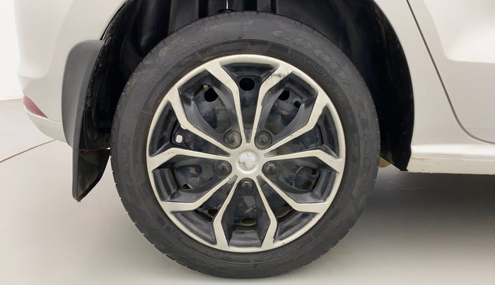 2018 Volkswagen Polo COMFORTLINE 1.0 PETROL, Petrol, Manual, 57,682 km, Right Rear Wheel