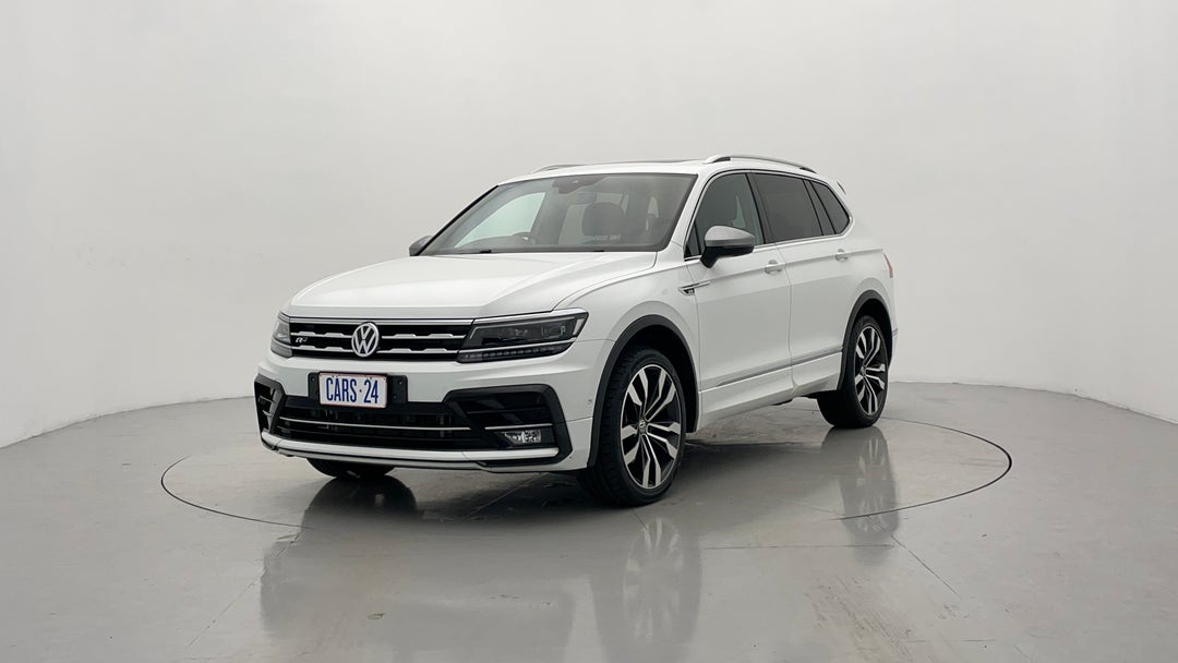 Left Front Diagonal (45- Degree) View