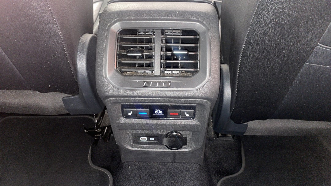 Rear A/C Vent