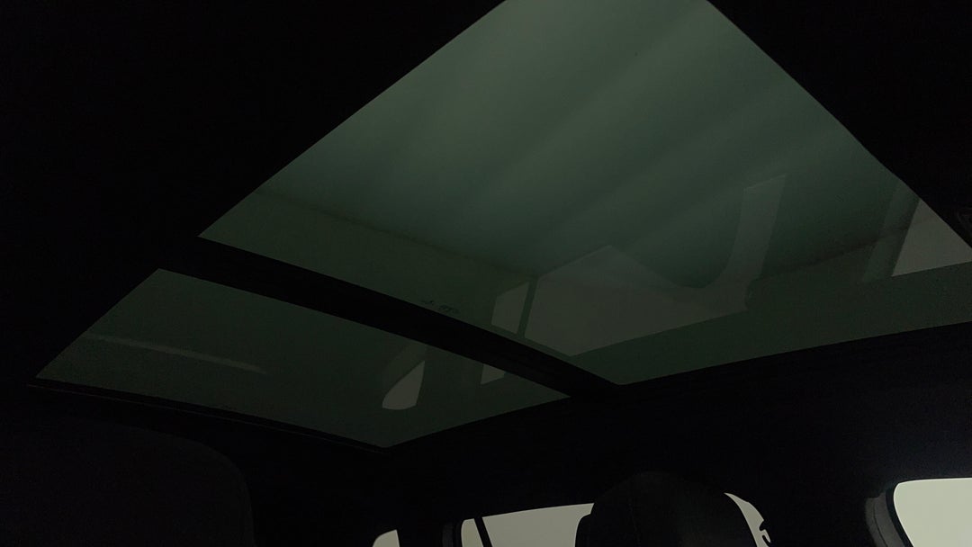 Interior Sunroof/Moonroof