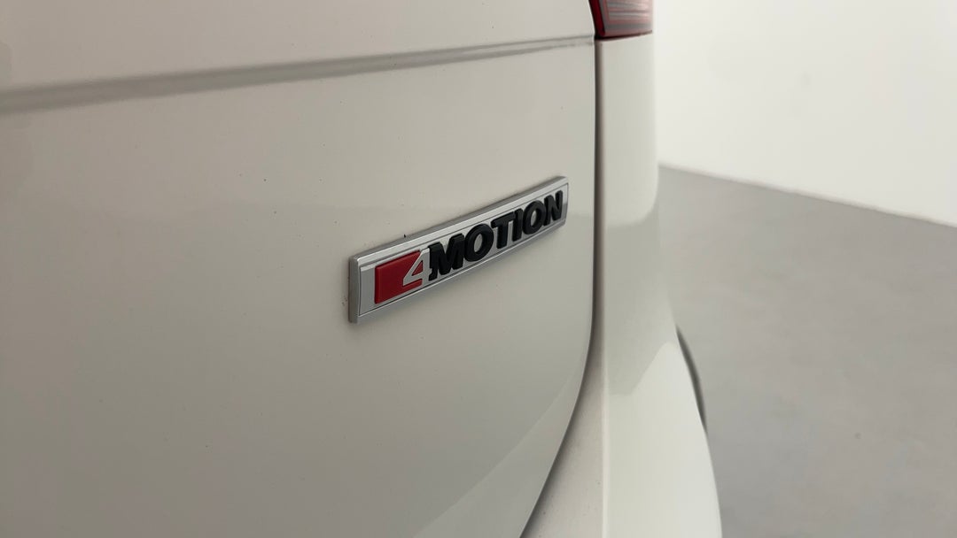 Badge (Boot Right Side)