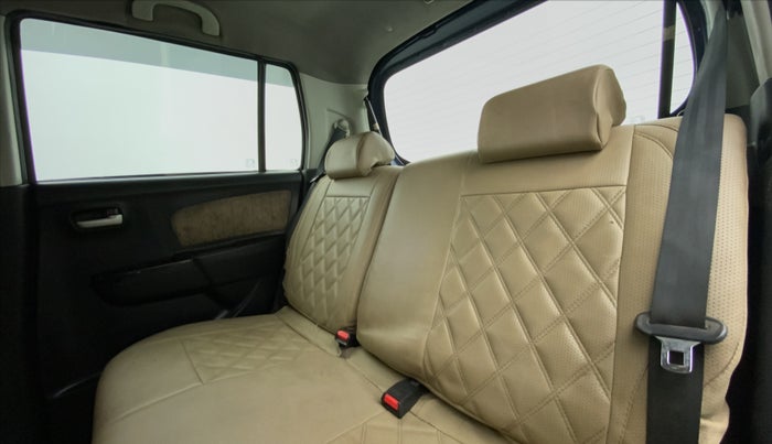 2017 Maruti Wagon R 1.0 VXI PLUS, Petrol, Manual, 81,787 km, Right Side Rear Door Cabin