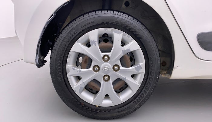 2015 Hyundai Grand i10 SPORTZ 1.2 KAPPA VTVT, Petrol, Manual, 89,563 km, Right Rear Wheel