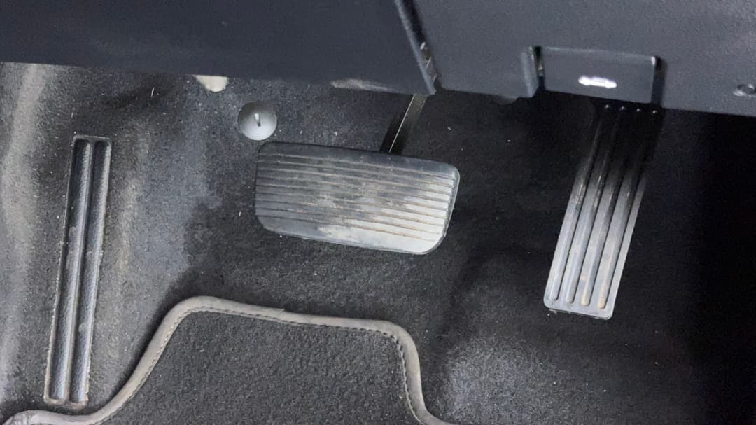2021 Ford Everest Trend (4WD), Automatic, 123395 km, Pedals and Footmat