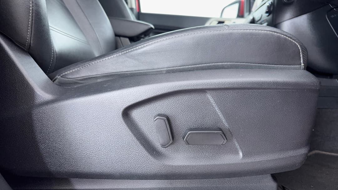 2021 Ford Everest Trend (4WD), Automatic, 123395 km, Drivers Side Adjustment Panel
