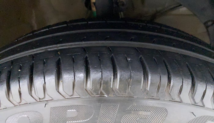 2019 Maruti Dzire VXI, Petrol, Manual, 15,445 km, Right Front Tyre Tread