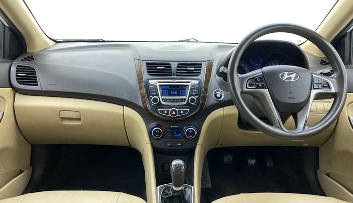 2015 Hyundai Verna FLUIDIC 4S 1.6 VTVT S(O), Petrol, Manual, 1,05,210 km, Dashboard