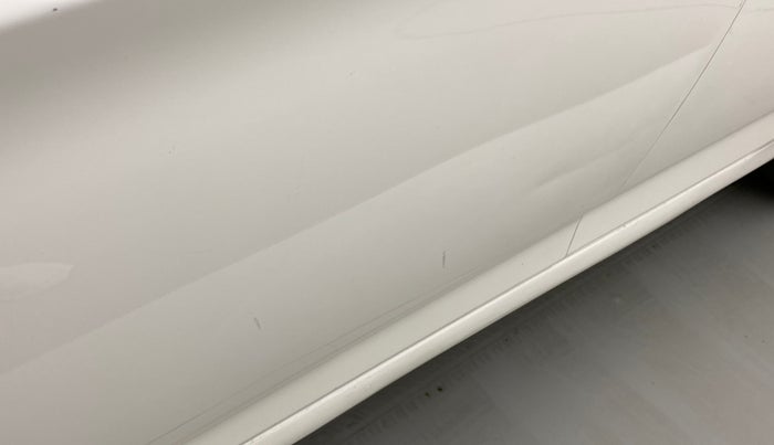 2015 Hyundai Verna FLUIDIC 4S 1.6 VTVT S(O), Petrol, Manual, 1,05,210 km, Driver-side door - Slightly dented