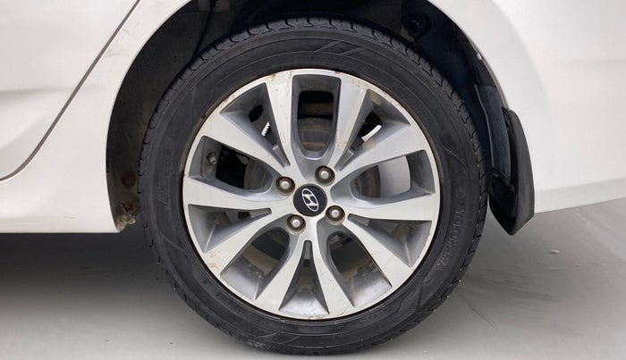 2015 Hyundai Verna FLUIDIC 4S 1.6 VTVT S(O), Petrol, Manual, 1,05,210 km, Left Rear Wheel