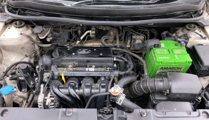 2015 Hyundai Verna FLUIDIC 4S 1.6 VTVT S(O), Petrol, Manual, 1,05,210 km, Open Bonet