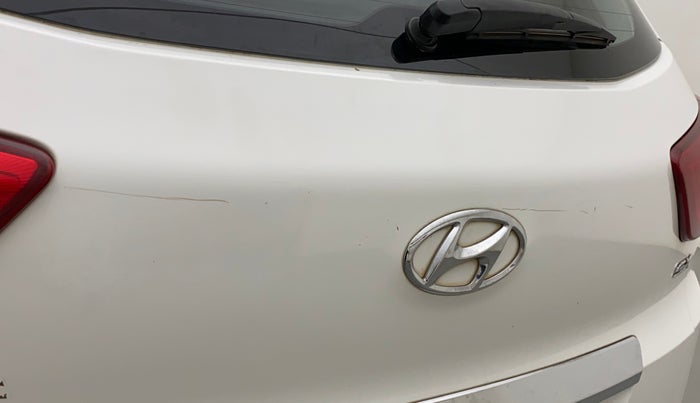 2016 Hyundai Creta SX PLUS 1.6 PETROL, Petrol, Manual, 89,089 km, Dicky (Boot door) - Minor scratches