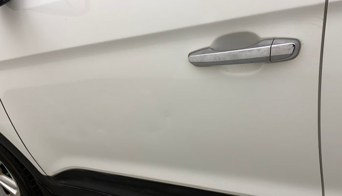 2016 Hyundai Creta SX PLUS 1.6 PETROL, Petrol, Manual, 89,089 km, Front passenger door - Slightly dented