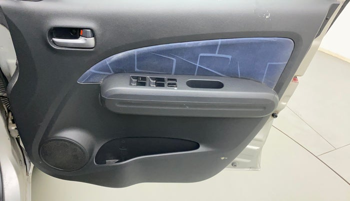 2011 Maruti Ritz ZXI, Petrol, Manual, 81,983 km, Driver Side Door Panels Control