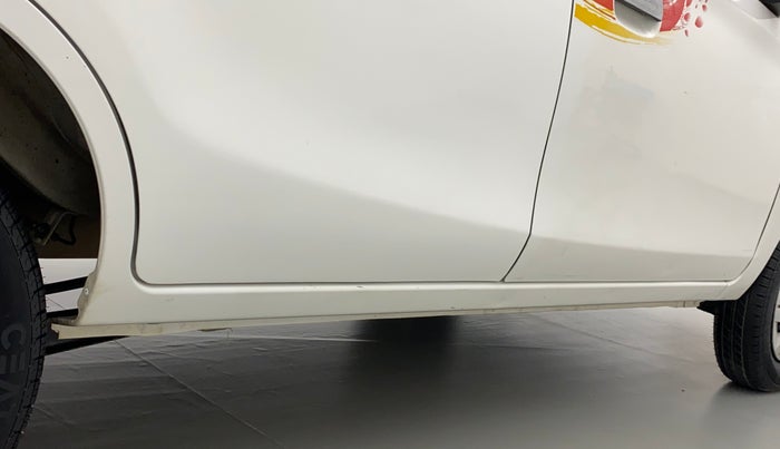 2017 Maruti Alto 800 LXI, Petrol, Manual, 20,992 km, Right running board - Minor scratches