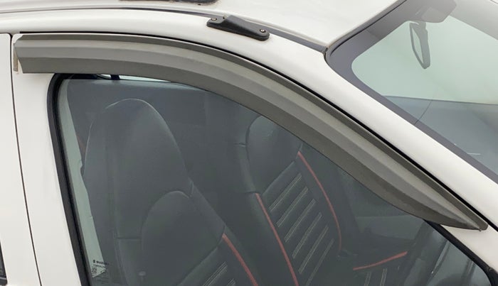2017 Maruti Alto 800 LXI, Petrol, Manual, 20,992 km, Driver-side door - Door visor damaged