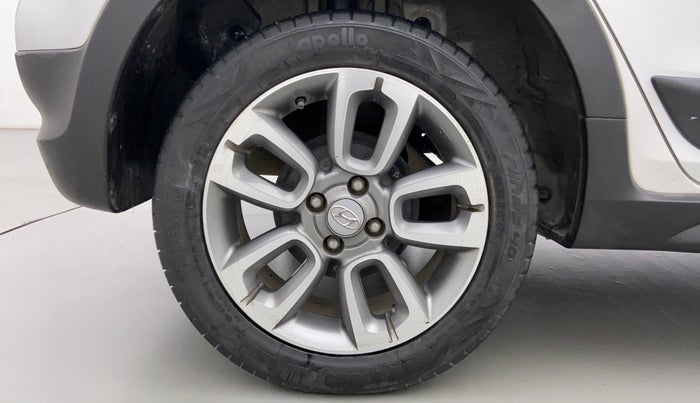 2017 Hyundai i20 Active 1.2 SX, Petrol, Manual, 26,063 km, Right Rear Wheel