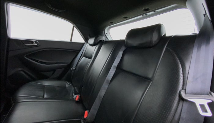 2017 Hyundai i20 Active 1.2 SX, Petrol, Manual, 26,063 km, Right Side Rear Door Cabin