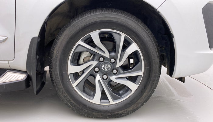 2022 Toyota Innova Crysta 2.7 VX 7 STR, Petrol, Manual, 13,279 km, Right Front Wheel