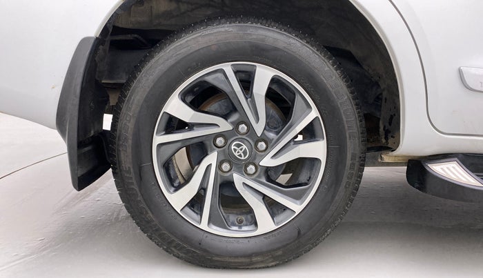 2022 Toyota Innova Crysta 2.7 VX 7 STR, Petrol, Manual, 13,279 km, Right Rear Wheel