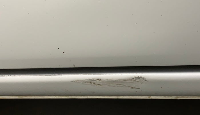 2011 Toyota Etios G, Petrol, Manual, 65,261 km, Left running board - Minor scratches