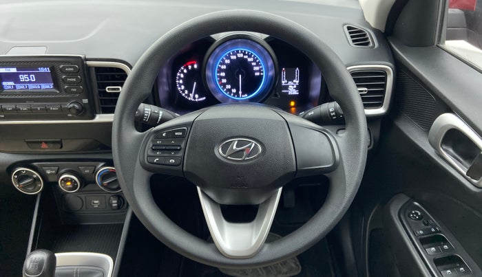 2020 Hyundai VENUE S MT 1.2 KAPPA, Petrol, Manual, 3,588 km, Steering Wheel Close Up