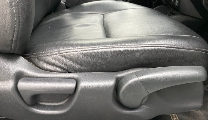 2017 Honda WR-V 1.2 i-VTEC VX MT, Petrol, Manual, 32,355 km, Driver Side Adjustment Panel