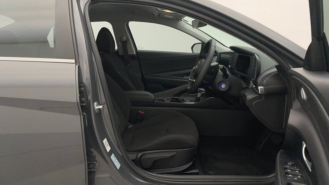 2024 Hyundai i30 Hev 1.6p Dct, Automatic, 37281 km, Right Side Front Door Cabin View