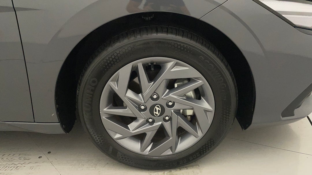 2024 Hyundai i30 Hev 1.6p Dct, Automatic, 37281 km, Right Front Wheel