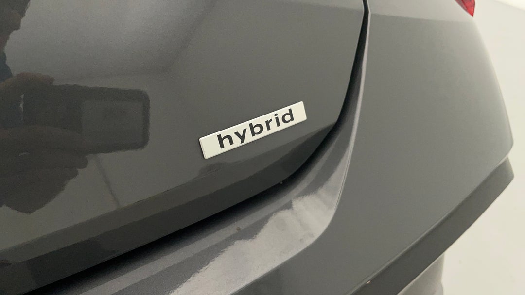 2024 Hyundai i30 Hev 1.6p Dct, Automatic, 37281 km, Badge (Boot Right Side)