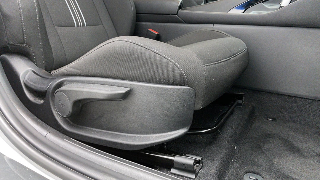 2024 Hyundai i30 Hev 1.6p Dct, Automatic, 37281 km, Drivers Side Adjustment Panel