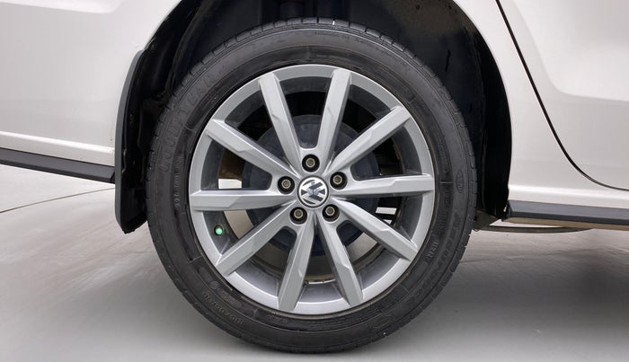 2020 Volkswagen Vento Highline 1.0 TSI MT, Petrol, Manual, 39,806 km, Right Rear Wheel