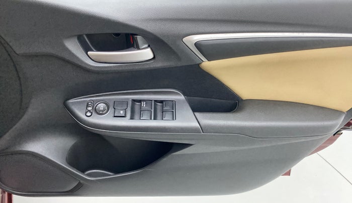 2017 Honda Jazz 1.2 V AT, Petrol, Automatic, 28,439 km, Driver Side Door Panels Control