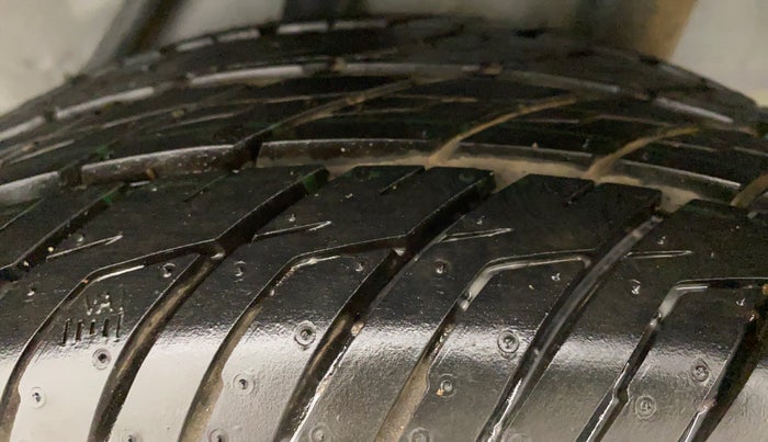 2015 Honda Brio 1.2 S MT I VTEC, Petrol, Manual, 57,354 km, Left Rear Tyre Tread