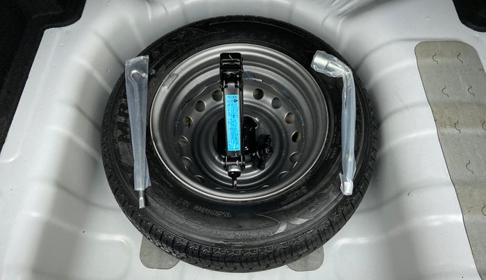 2021 Hyundai AURA E MT 1.2 KAPPA, Petrol, Manual, 1,369 km, Spare Tyre