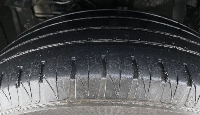 2019 Maruti Vitara Brezza ZDI, Diesel, Manual, 64,524 km, Left Front Tyre Tread