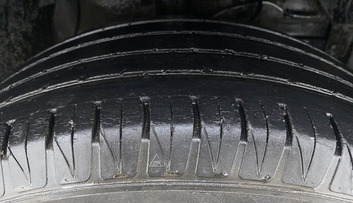 2019 Maruti Vitara Brezza ZDI, Diesel, Manual, 64,524 km, Right Front Tyre Tread