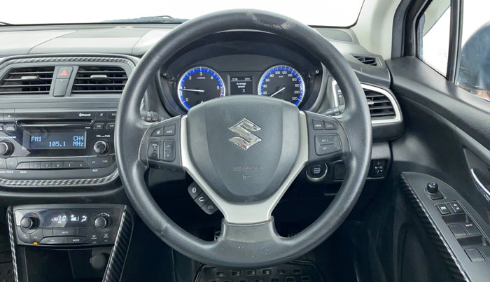 2016 Maruti S Cross ZETA 1.3, Diesel, Manual, 84,168 km, Steering Wheel Close Up