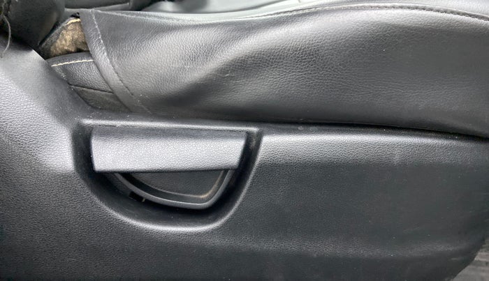 2019 Hyundai NEW SANTRO MAGNA AMT, Petrol, Automatic, 63,338 km, Driver Side Adjustment Panel
