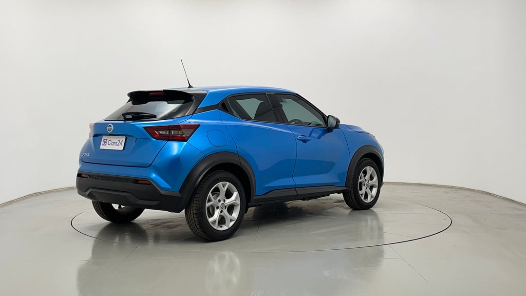 Right Back Diagonal (45- Degree) View