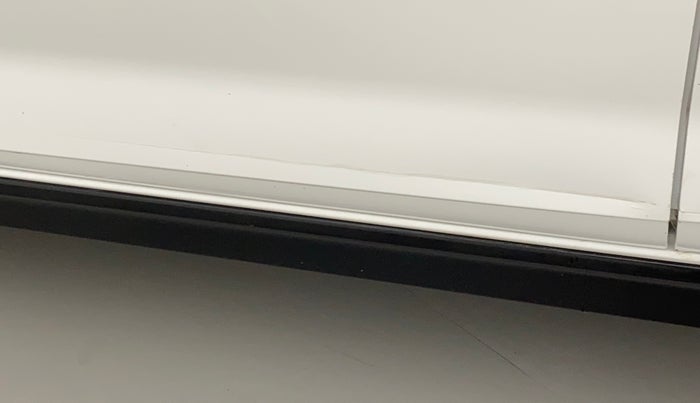 2021 Hyundai NEW I20 ASTA (O) 1.5 CRDI MT, Diesel, Manual, 29,393 km, Front passenger door - Minor scratches