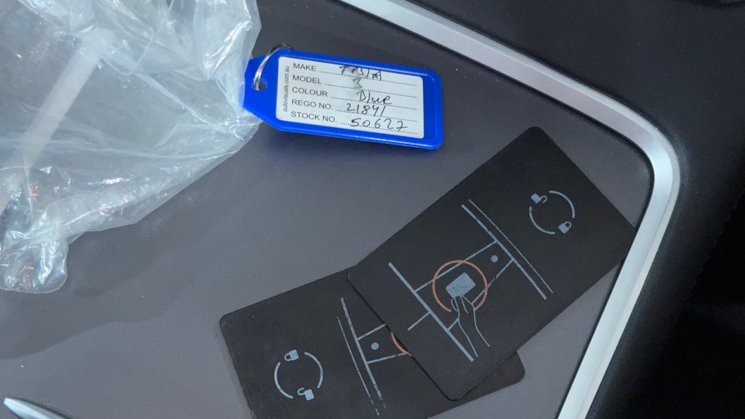 2022 Tesla Model 3 Rear-wheel Drive, Automatic, 65717 km, Key Close-up