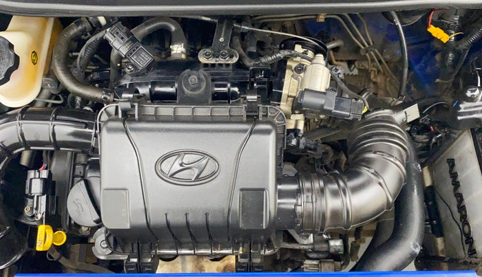 2017 Hyundai Eon ERA PLUS (O), Petrol, Manual, 22,418 km, Engine Bonet View