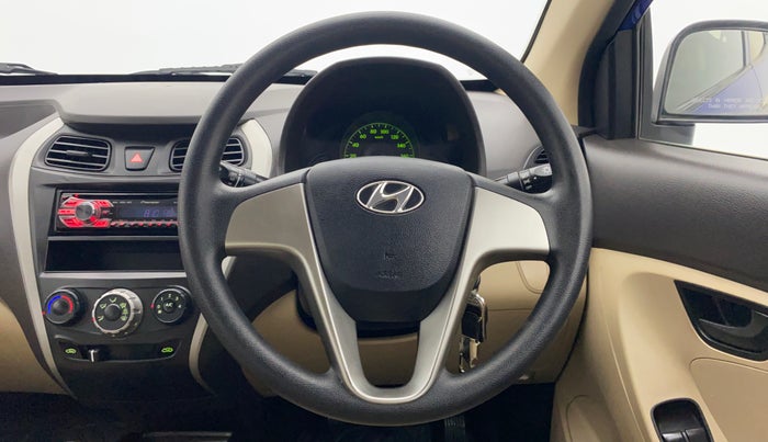 2017 Hyundai Eon ERA PLUS (O), Petrol, Manual, 22,418 km, Steering Wheel